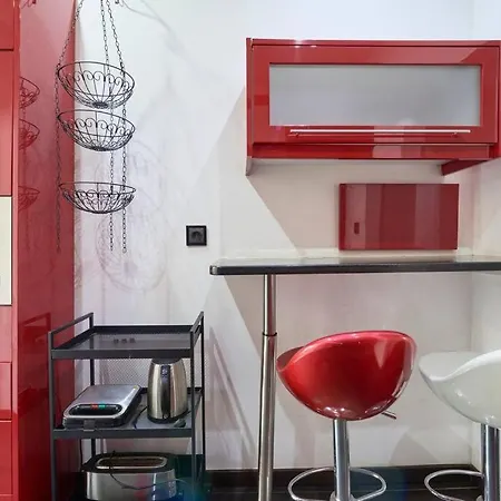 Charming 2-bedroom For An Authentic Experience * 리스본